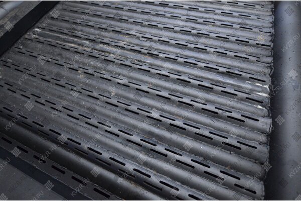 Топка с охлаждаемыми колосниками котла КВД-0.8 МВт на дровах